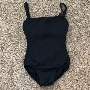 Mirella Black Leo